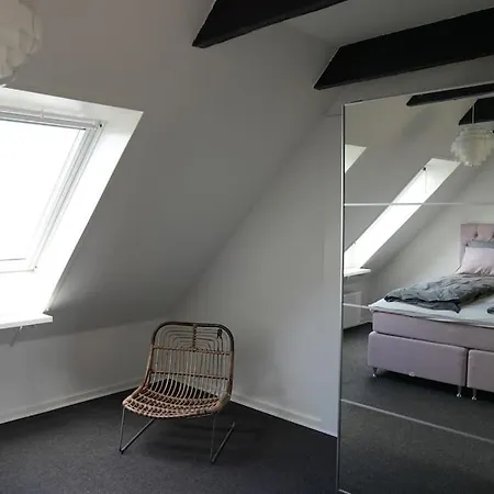 Penthouselejlighed Midt I *